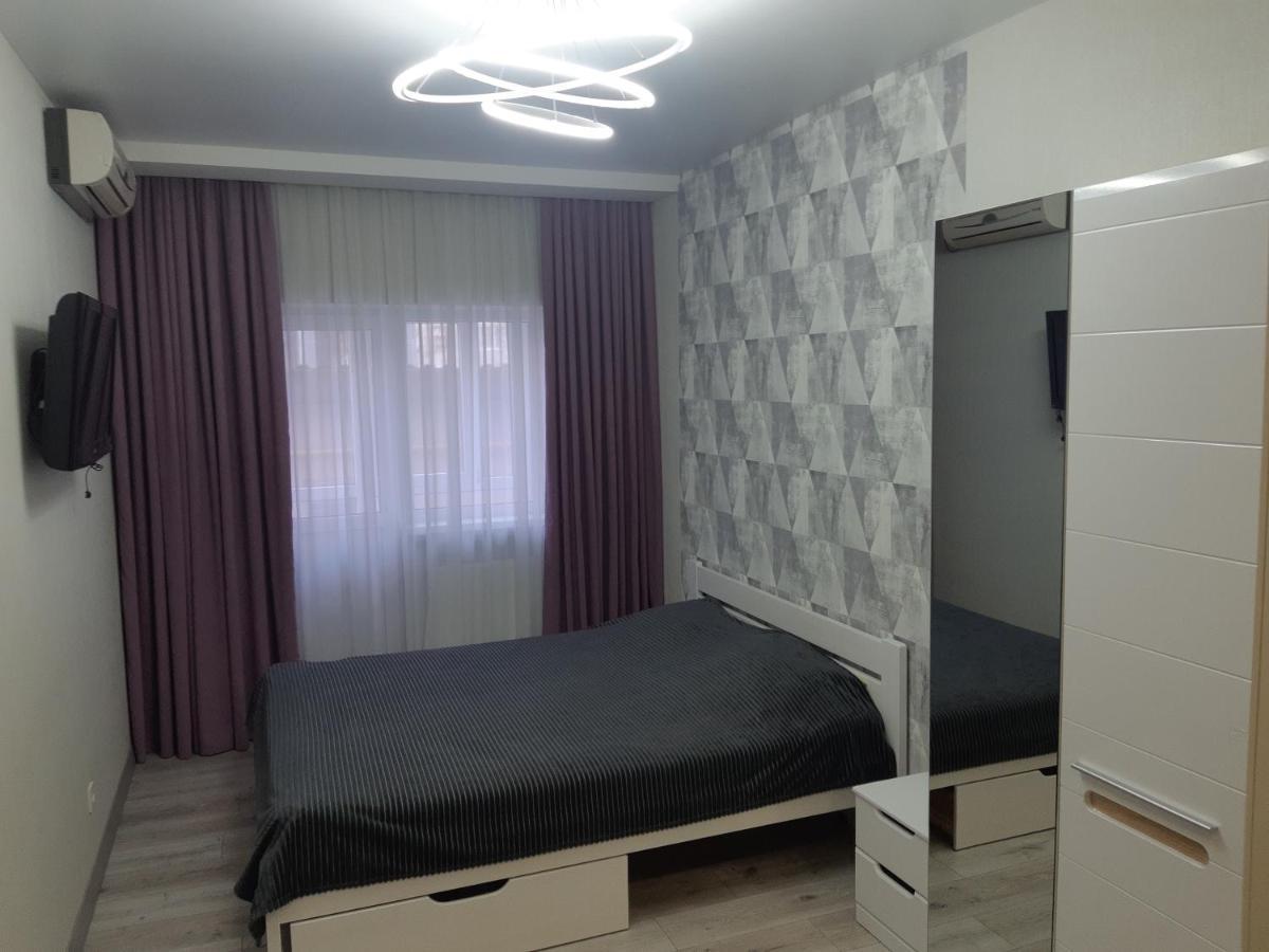Apartmens On St. Fesenkovskaya 15 Apartment Kharkov Ngoại thất bức ảnh