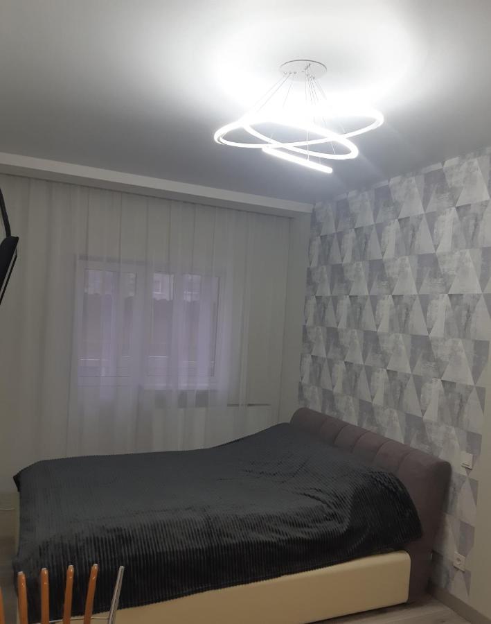 Apartmens On St. Fesenkovskaya 15 Apartment Kharkov Ngoại thất bức ảnh
